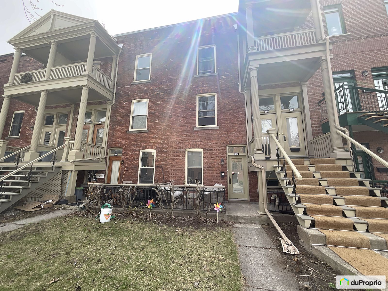 862 Bloomfield — photo 1