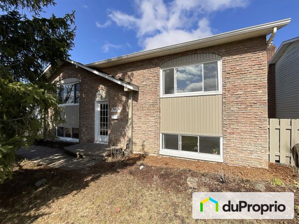 4310 rue Jasmin, Longueuil (St-Hubert) for sale