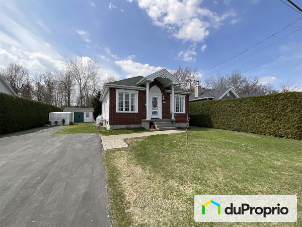Vue côté - 224, rue Bazinet, Les Côteaux à vendre