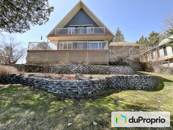 1326, route Principale, Val-Des-Monts (St-Pierre-de-Wakefield) à vendre