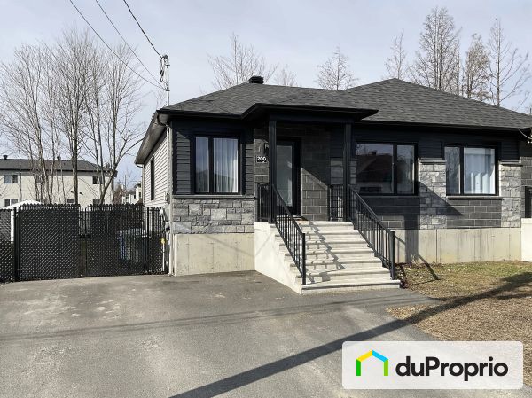 200, rue du Cabernet, Drummondville (Drummondville) à vendre