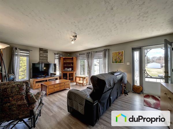 Living Room - 115 rue Ratté, Val-des-Sources for sale