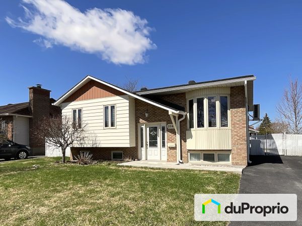 2344 rue de la Vérendrye, Varennes for sale