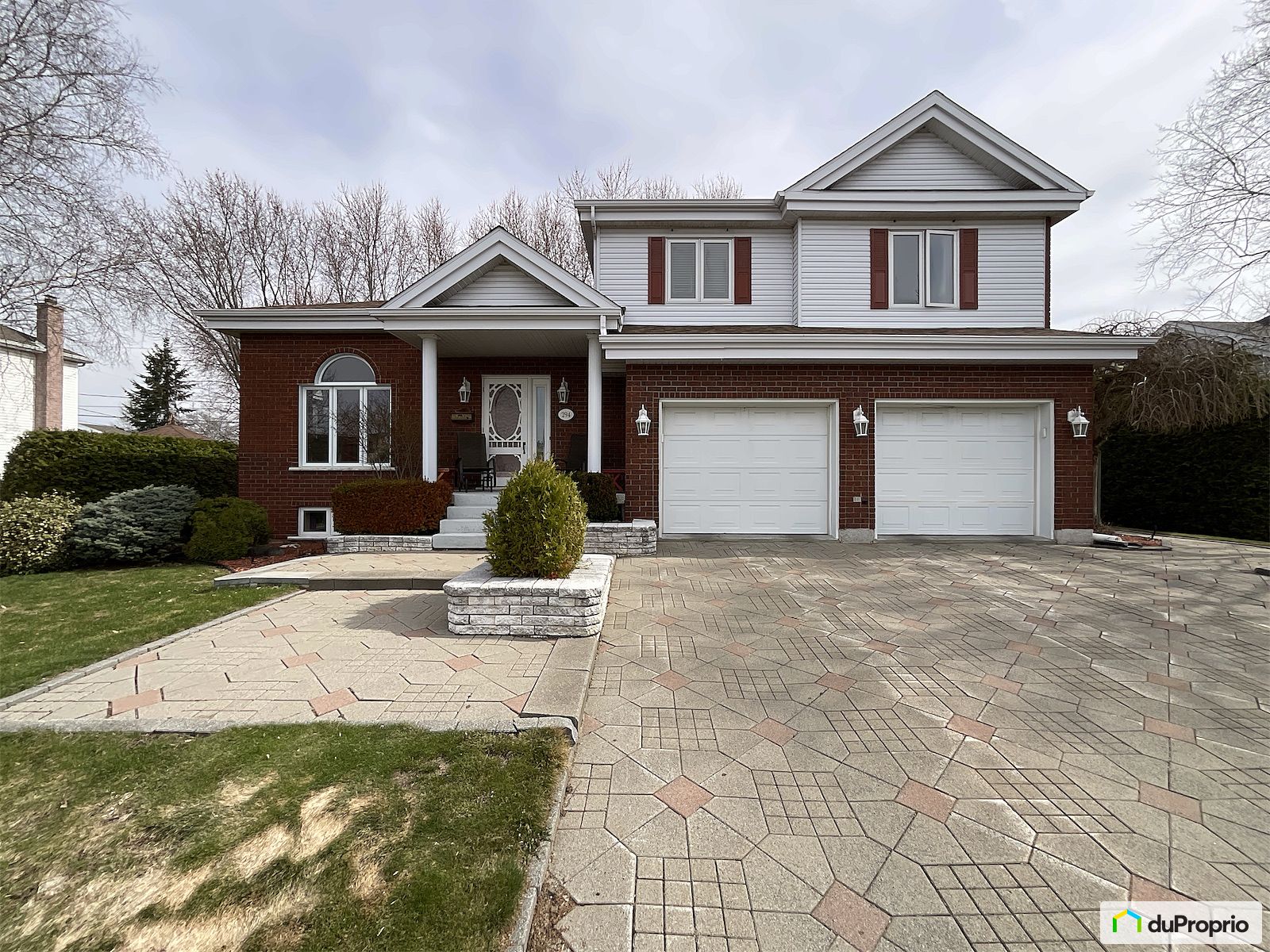 294 Rue Beauchesne — photo 1