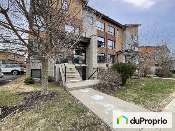 3961 rue Bernard-Hubert, Longueuil (St-Hubert) for sale