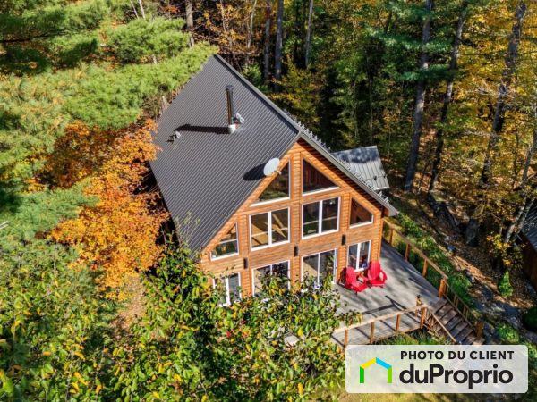 202, chemin du Lac à la Truite, Orford à vendre