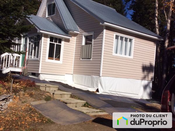 X, 7e rang, Les Méchins à vendre