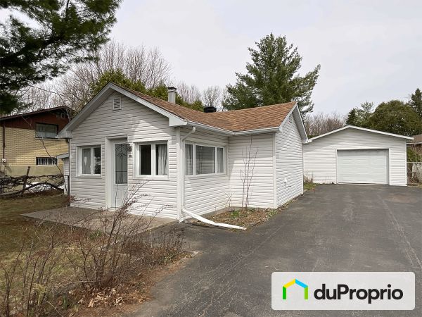 223 rue des Ormes, Carignan for sale