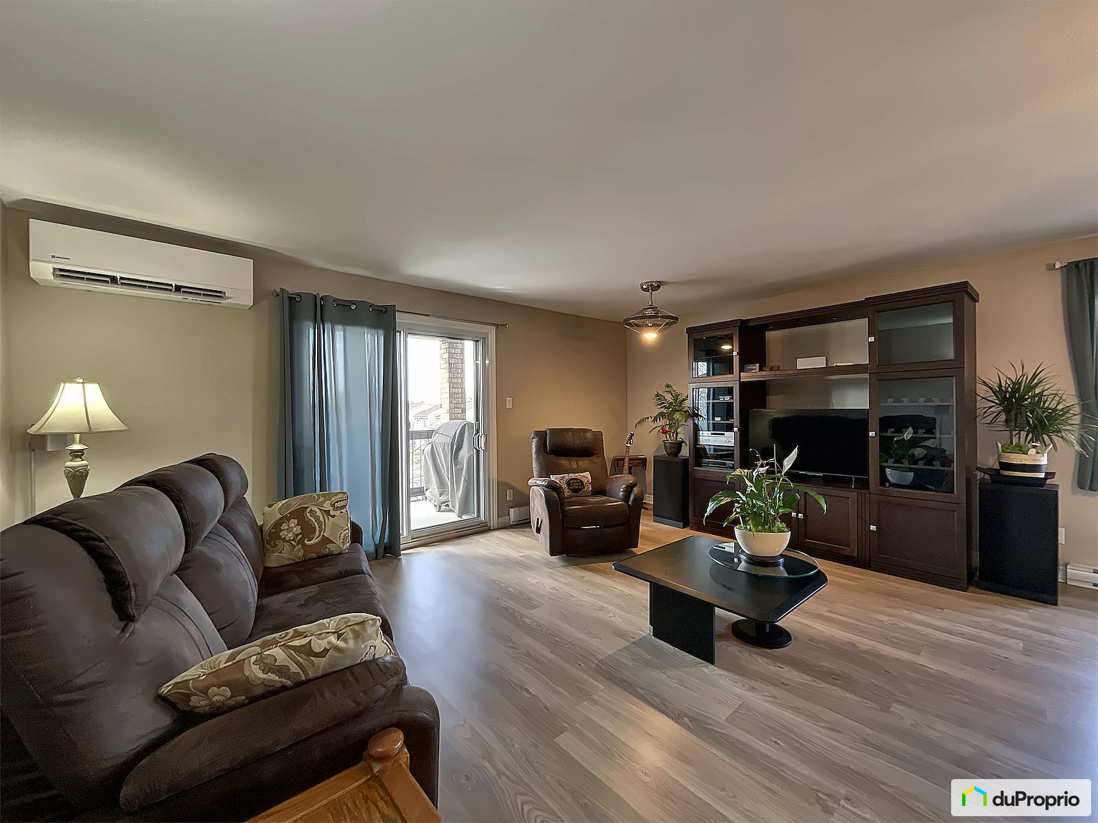 301 8950 Rue Robitaille — photo 3