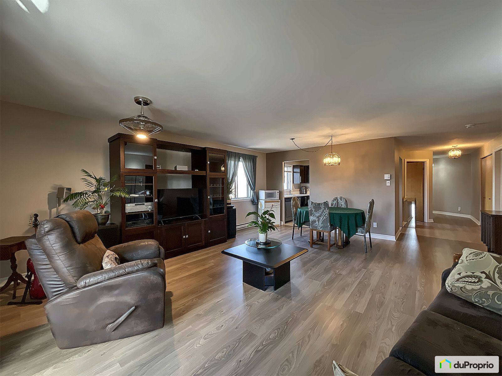 301 8950 Rue Robitaille — photo 2