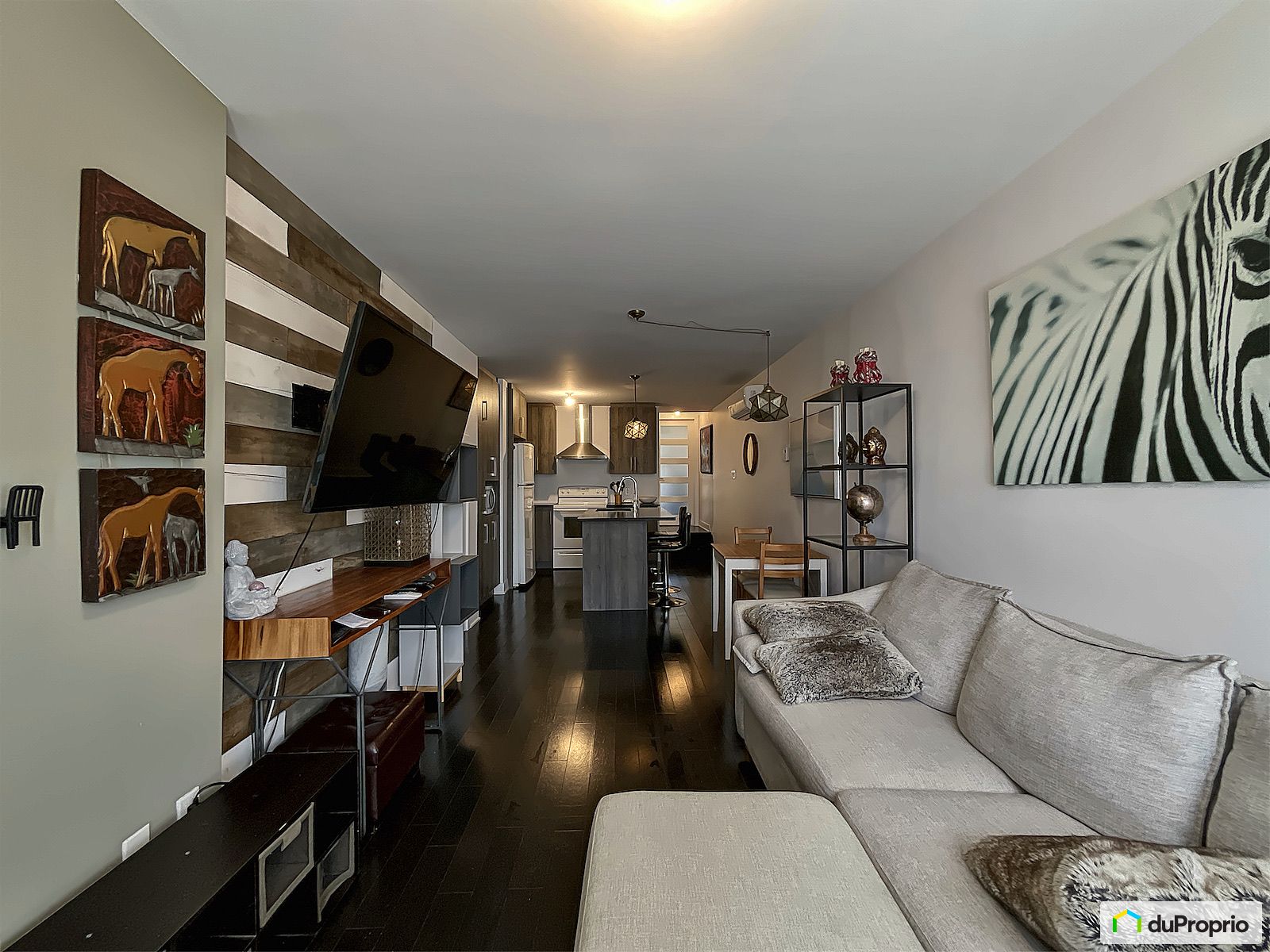 201 5361 Avenue Jeanne Darc — photo 1