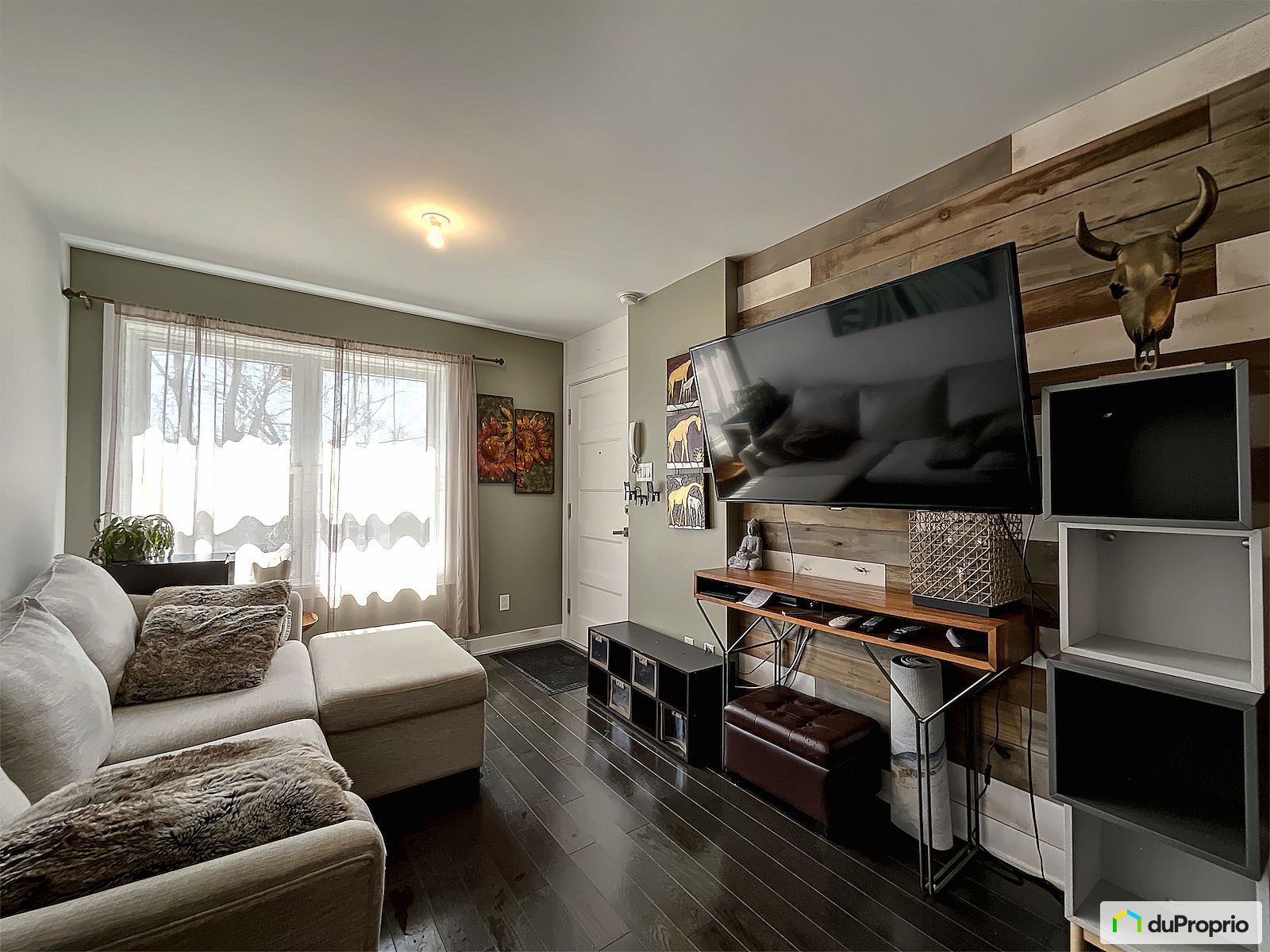 201 5361 Avenue Jeanne Darc — photo 3