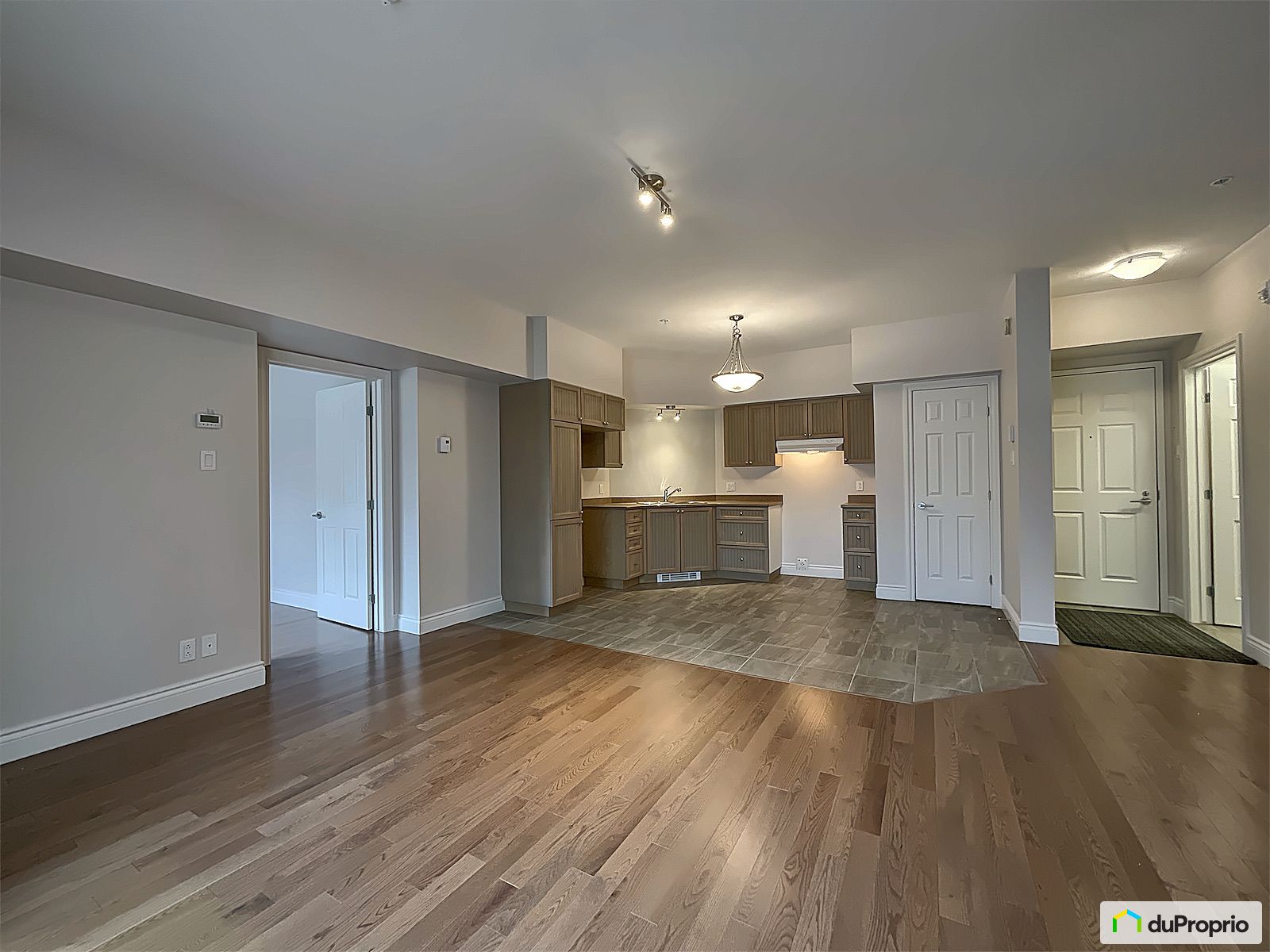 308 1440 Rue Deguire — photo 1