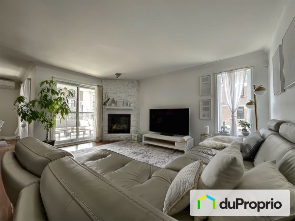 4-6190, rue Bernard-Racicot, Longueuil (St-Hubert) à vendre