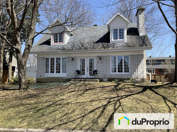 667 rue Routhier, Ste-Foy for sale