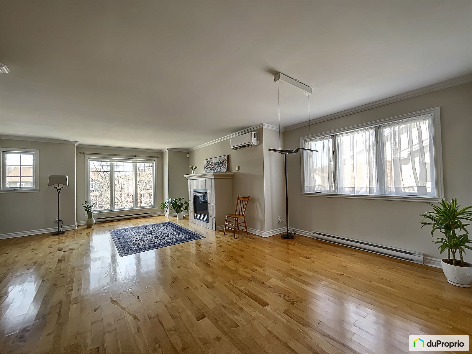 1554 Boulevard Roberval Est — photo 2