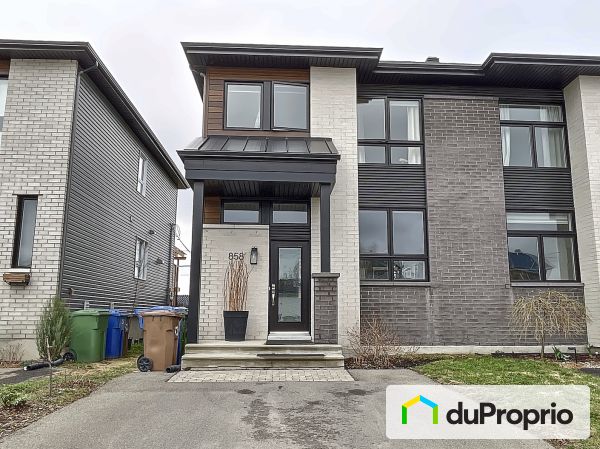 858 rue du Souvenir, St-Eustache for sale