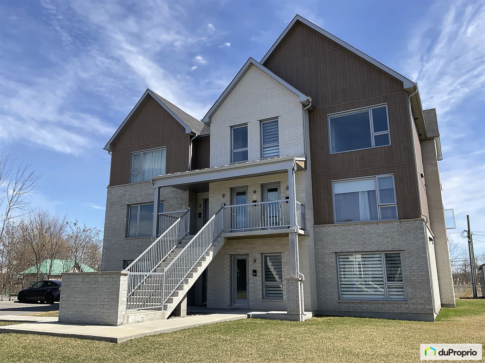 111 Rue Maurice Cloutier — photo 1