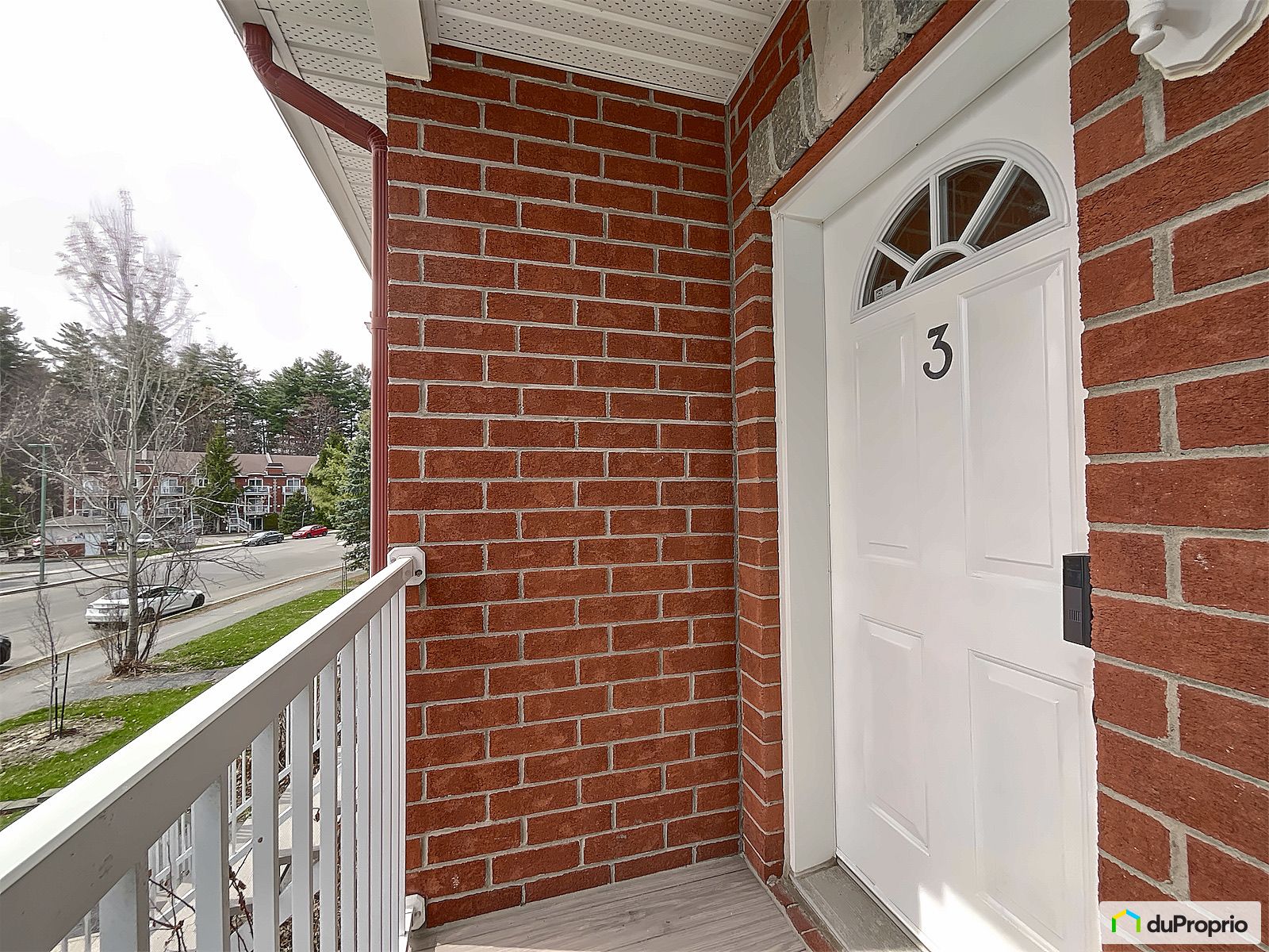 3 160 Boulevard Louise Campagn — photo 3