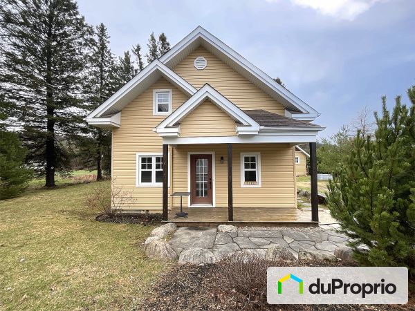 1112, rue de la Pisciculture, Mont-Blanc (St-Faustin-Lac-Carré) à vendre
