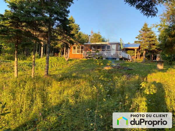 99 route Létourneau, Les Méchins for sale
