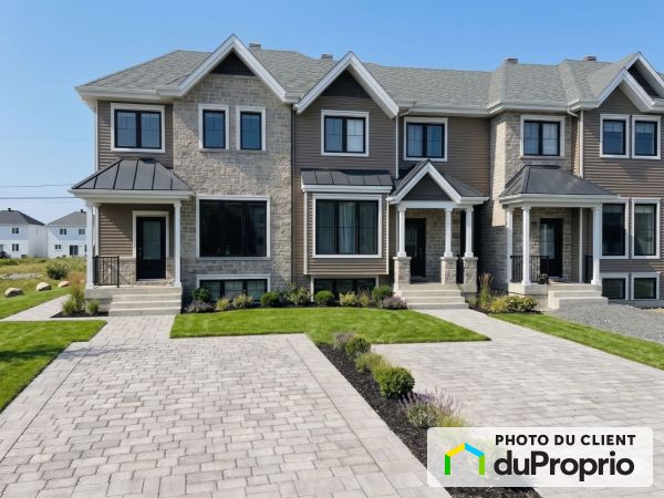 rue Rosalie-Dessaules, Otterburn Park à vendre