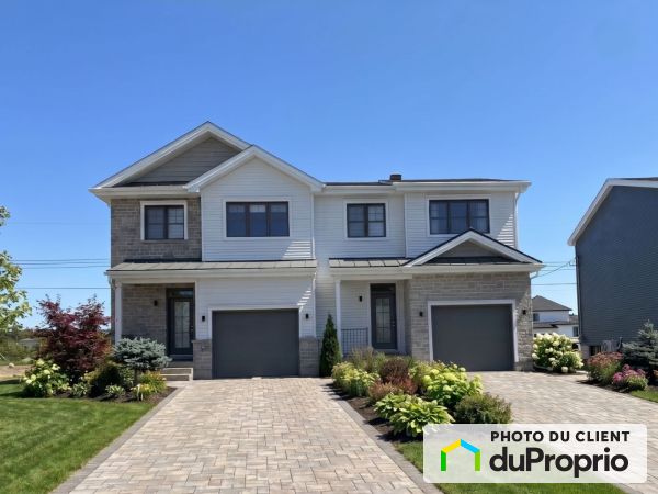 rue Marc-Jeanotte, Otterburn Park for sale