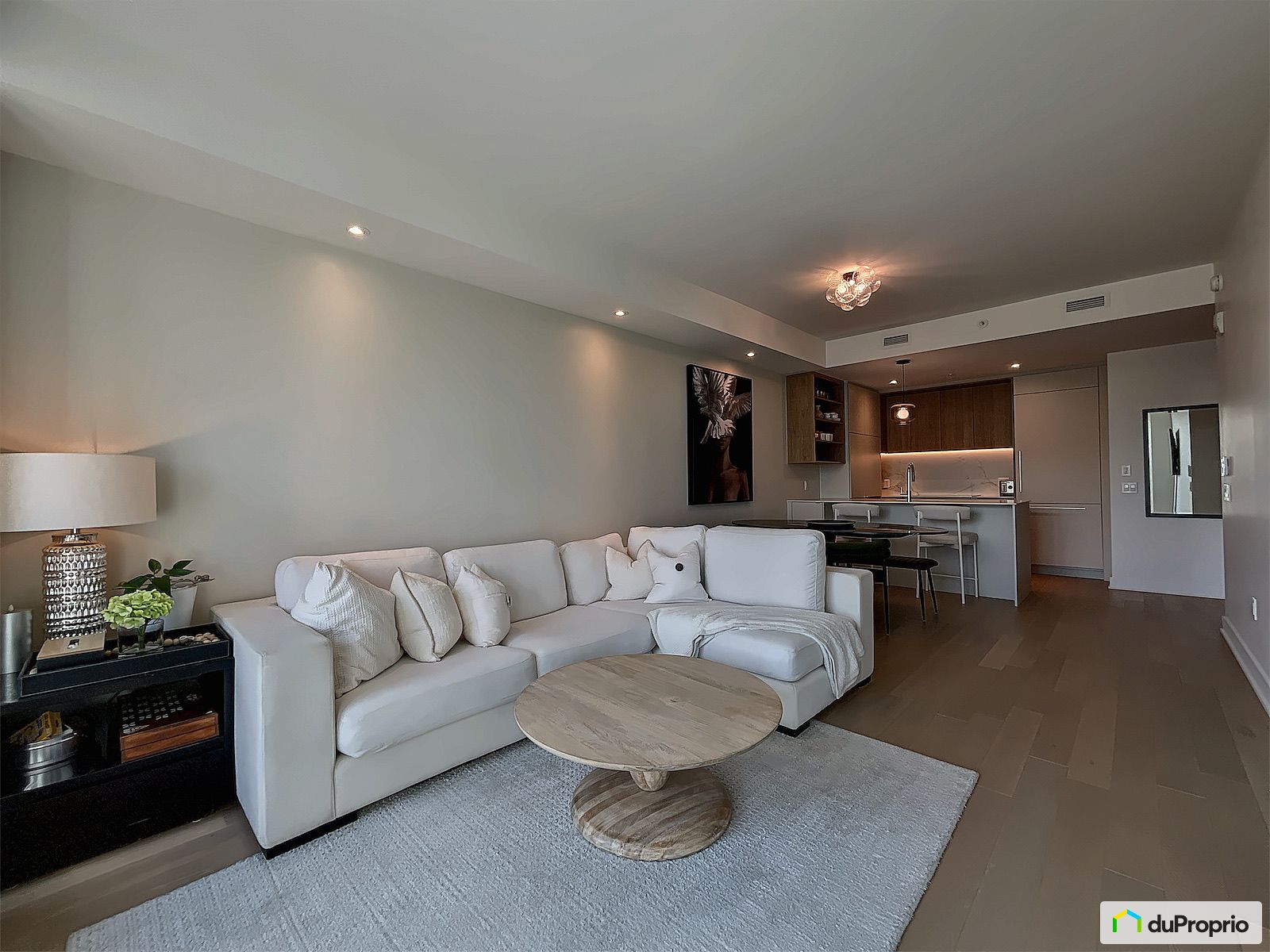 301 399 Rue De La Rotonde — photo 2