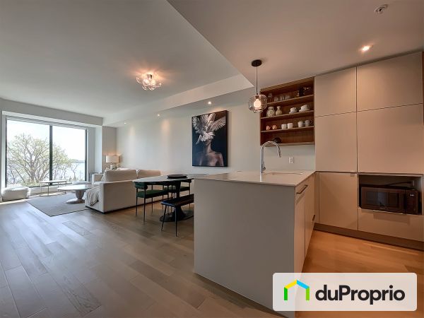 301-399 rue de la Rotonde, L'Ile Des Soeurs for sale