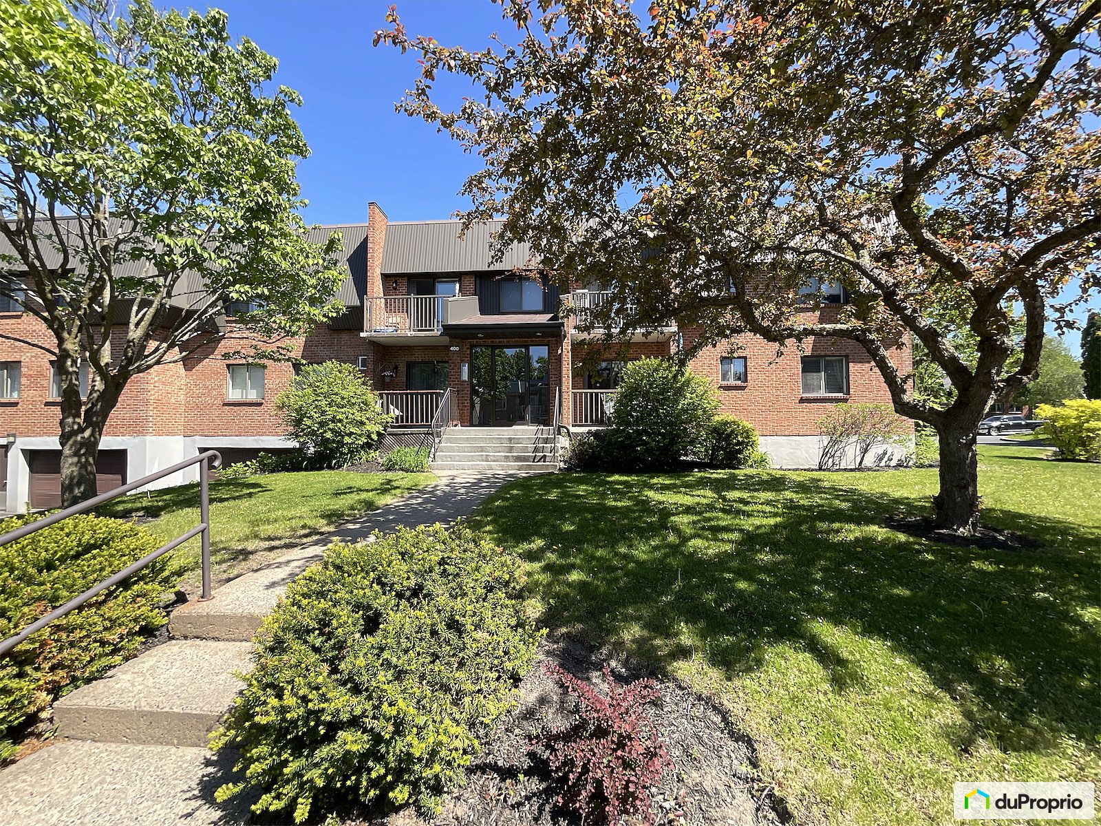 201 400 Place Du Manoir — photo 1