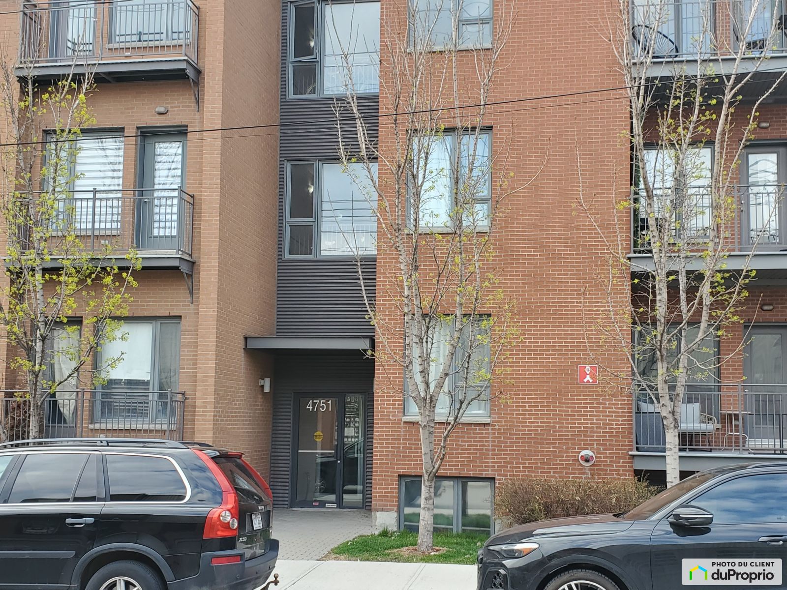 04 4751 Rue Saint Ambroise — photo 1