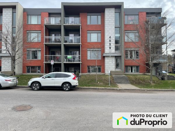 207-4959, rue de l'Escarpement, Val-Bélair à vendre