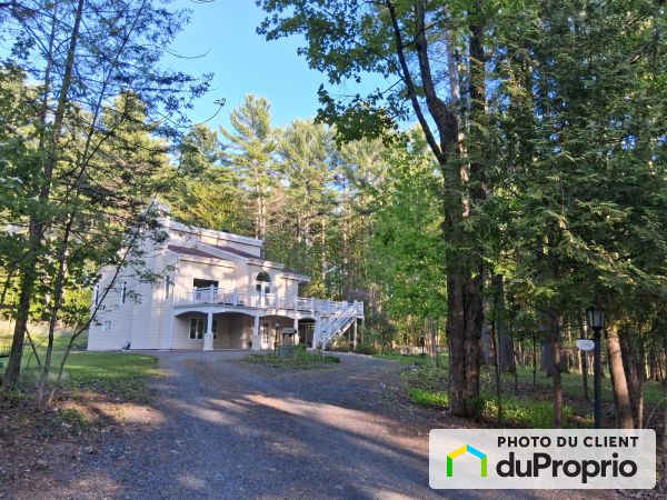 2298, rue du Petit-Prêcheur, Magog à vendre