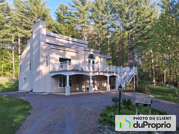 2298, rue du Petit-Prêcheur, Magog à vendre