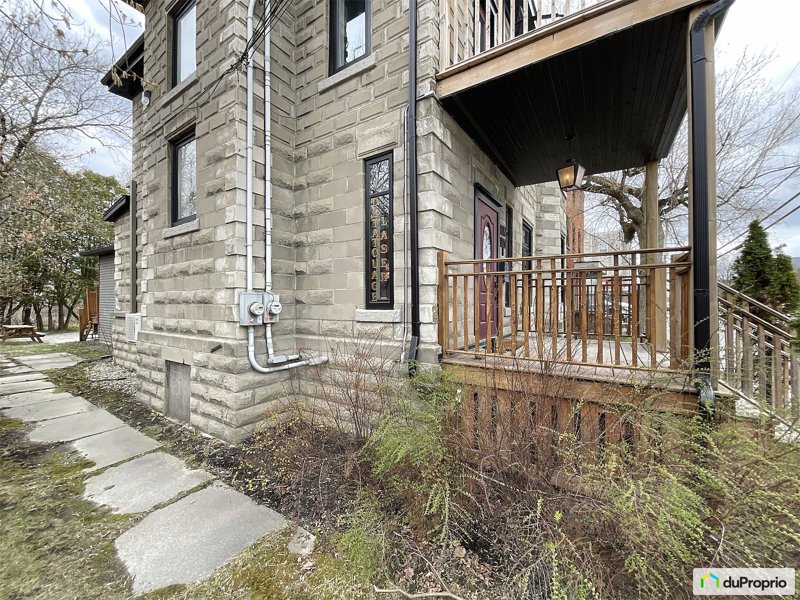 170 172 Rue Queen — photo 2