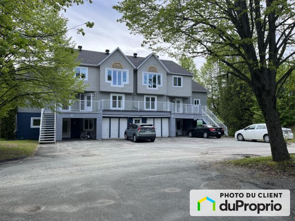517-116 rue Desjardins, Magog for sale