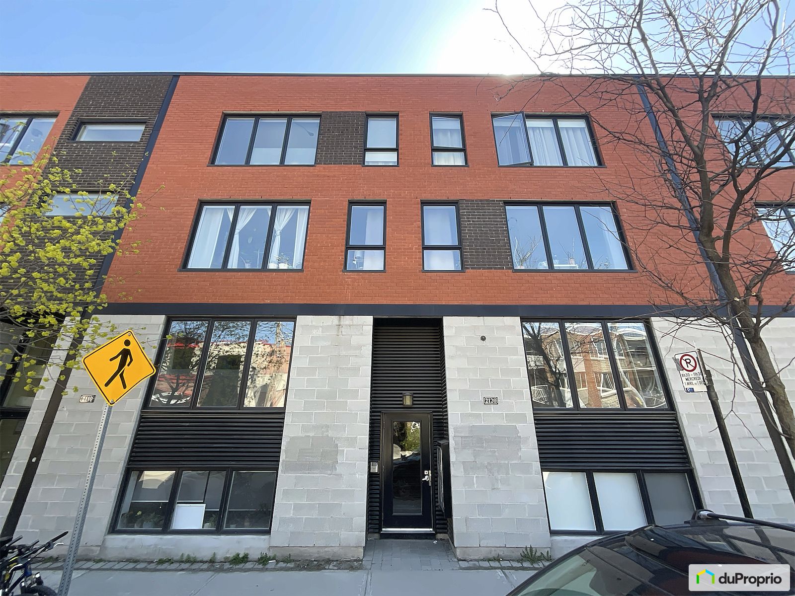 3 2120 Avenue Jeanne Darc — photo 1
