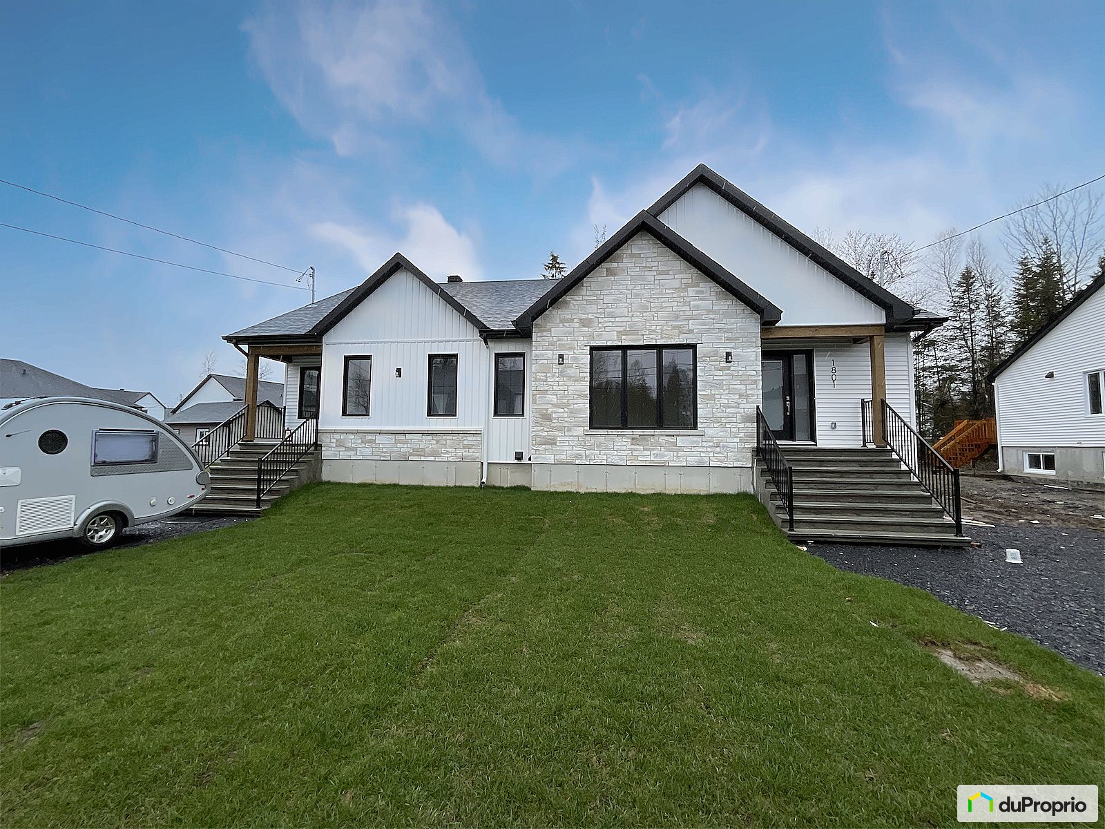1801 Rue Estelle Gobeil — photo 1