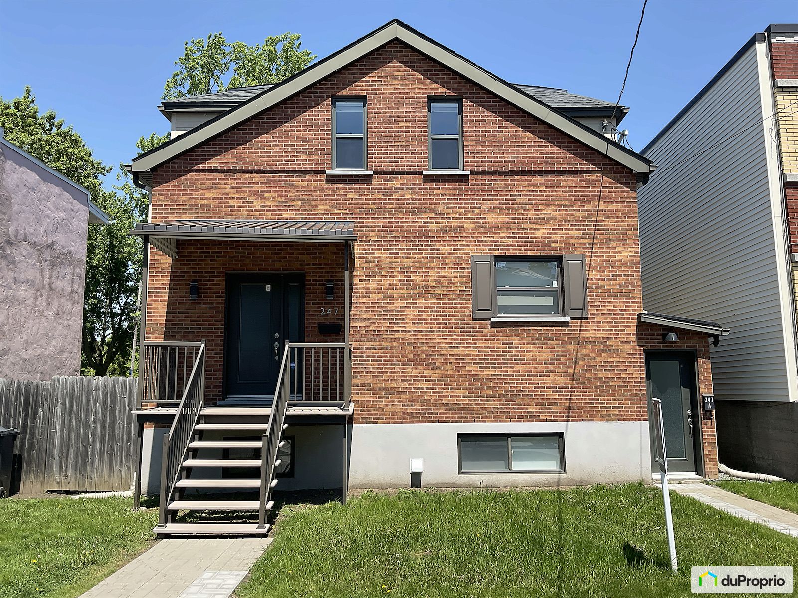 247 1Ere Avenue — photo 1