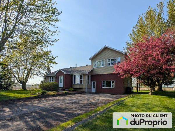 121 rue Gaétan, St-Jean-sur-Richelieu (Iberville) for sale