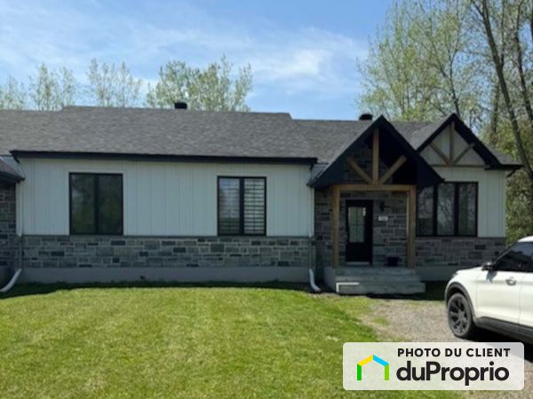 184, 43e Avenue, Ste-Barbe à vendre