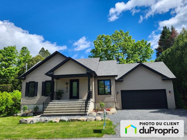 3075 rue Charette, Ste-Adèle for sale