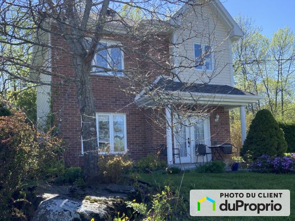 204 rue James-Edgar-Kingsland, Magog for sale
