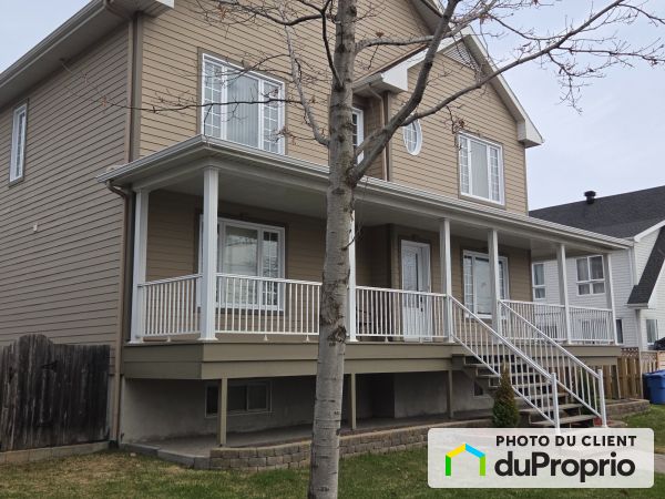 9049-9053, Neufchatel à vendre