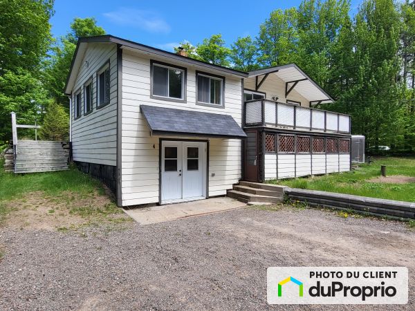 4 rue de l'Arc-en-Ciel, Brownsburg-Chatham for sale