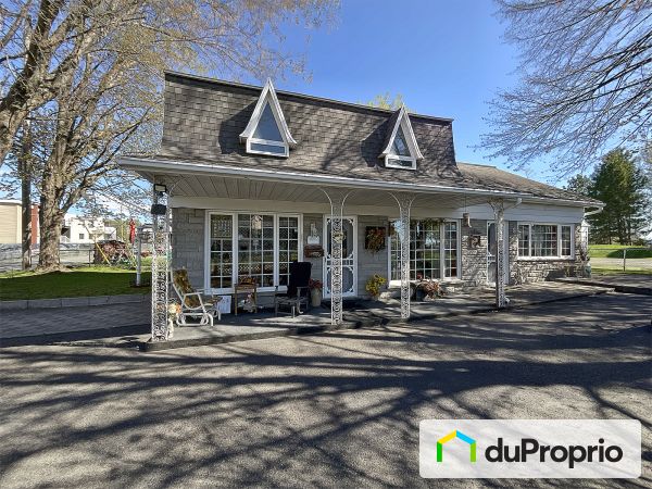 1799 Lapierre, St-Émile for sale