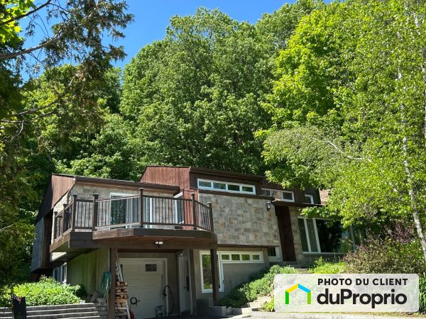 224 chemin des Hirondelles, Rigaud for sale