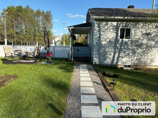 266-268-270, rue Mclaughlin, Amherst à vendre