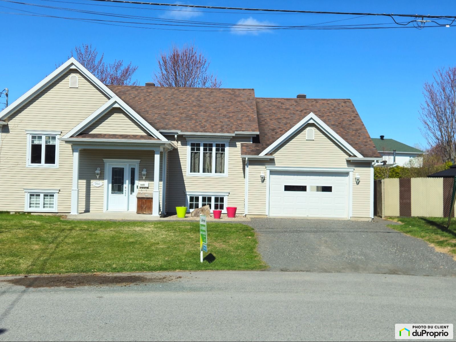 994 Rue Des Pinsons — photo 1