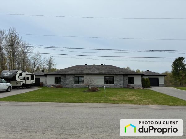 140-146 rue Tousignant, Shawinigan (Shawinigan) for sale